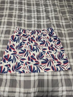 Columbia White Skirt with Blue & Red Leaf Print